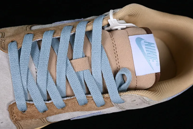 All Categories Nk SB Dunk Series Nk SB Dunk Low Low-top sneakers N version Nk Dunk Low "Sanddrift Blue" Old sand contrast style SB low-top sports and leisure sneakers HF0106-100